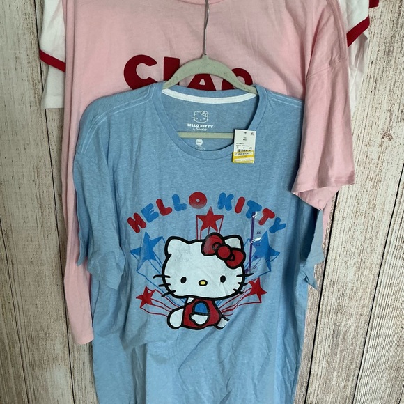 Hello Kitty Graphic Tee - Blue - Picture 2 of 5